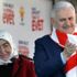 Başbakan Yıldırım: Vatana hizmet, makamla mevkiyle olmaz Başbakan Yıldırım: Vatana hizmet, makamla mevkiyle olmaz