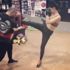 Özge Özpirinçci kick boksa başladı