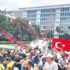 CHP’li İstanbul Büyükşehir Belediyesi önünde isyan nöbeti