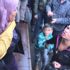 İstanbul’da çocuklu kadın kapkaççı böyle yakalandı İstanbul’da çocuklu kadın kapkaççı böyle yakalandı