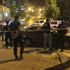 Trafikte tartıştığı polise bıçak çeken kişiyi polis silahla yaraladı Trafikte tartıştığı polise bıçak çeken kişiyi polis silahla yaraladı