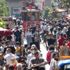 'İğne atsan yere düşmez' dedirten kalabalık