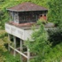 Anne yadigarı evi yıkamayan Rizeli evi çatıya taşıdı Anne yadigarı evi yıkamayan Rizeli evi çatıya taşıdı