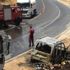 Yol kenarındaki yangını söndürmek isterken otomobili küle döndü Yol kenarındaki yangını söndürmek isterken otomobili küle döndü