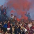 Arjantin'de bir taraftar tribünden düşerek öldü Arjantin'de bir taraftar tribünden düşerek öldü