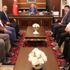 Öğrenciler ile dolmuşçular arasındaki kavga valilikte sona erdi Öğrenciler ile dolmuşçular arasındaki kavga valilikte sona erdi