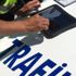 Trafik polisi cezayı yedi! Trafik polisi cezayı yedi!
