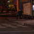 Banka önüne bırakılan paket bomba paniğine yol açtı Banka önüne bırakılan paket bomba paniğine yol açtı