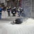 Ehliyetsiz sürücü yakalanınca motorunu yakıp kaçtı Ehliyetsiz sürücü yakalanınca motorunu yakıp kaçtı