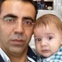 Avukat baba, kucağında bebeğiyle duruşmaya girdi