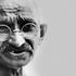 Mahatma Gandhi'nin posta kutusuna bırakılan gözlüğü açık artırmada rekor fiyata satıldı Mahatma Gandhi'nin posta kutusuna bırakılan gözlüğü açık artırmada rekor fiyata satıldı