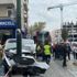 Zeytinburnu'nda tramvay yoluna girmeye çalışan araçla tramvay çarpıştı