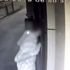 Evlere dadanan hırsızlar kamerada Evlere dadanan hırsızlar kamerada