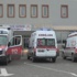 Memurları taşıyan servis devrildi, 14 yaralı var