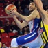 Anadolu Efes, Fenerbahçe'ye fark attı Anadolu Efes, Fenerbahçe'ye fark attı