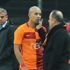 Fatih Terim Feghouli'yi bırakmıyor