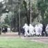 Arjantin'de karantinaya uymayan kişileri polis kovaladı Arjantin'de karantinaya uymayan kişileri polis kovaladı