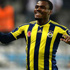 Emenike 'bu kadarı da olmaz' dedirtti!