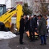 Erzurum'da 10 bıçak darbesiyle öldürülen kadının cesedi sokakta bulundu Erzurum'da 10 bıçak darbesiyle öldürülen kadının cesedi sokakta bulundu