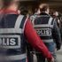 Abisinin kimliğiyle polisi ikna edemeyince, parmak izi sorgusuyla yakalandı Abisinin kimliğiyle polisi ikna edemeyince, parmak izi sorgusuyla yakalandı