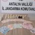Antalya’da kumar operasyonu: 7 kişiye 37 bin 702 TL ceza Antalya’da kumar operasyonu: 7 kişiye 37 bin 702 TL ceza