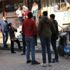 Avcılar'da kimliği belirlenemeyen şahıslar uzun namlulu silahlarla apartmana girdiler! Mahalleli sokağa döküldü!