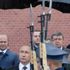 Putin yağmura rağmen töreni bırakmadı Putin yağmura rağmen töreni bırakmadı