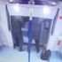 Yanlış metroya binen yolcu dışarı atladı Yanlış metroya binen yolcu dışarı atladı