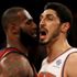 FETÖ'cü Enes Kanter ABD'de kendini sevdirmek için bakın ne yaptı!