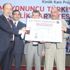 10 milyoncu kimlik sahibine verildi 10 milyoncu kimlik sahibine verildi