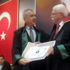 70 yaşında avukat oldu 70 yaşında avukat oldu