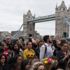 Londra'da binler teröre karşı toplandı Londra'da binler teröre karşı toplandı