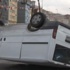 Şişli’de minibüs tünel girişinde takla attı