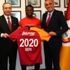 Seri'nin Galatasaray'a imza atması Milan taraftarlarını çıldırttı Seri'nin Galatasaray'a imza atması Milan taraftarlarını çıldırttı