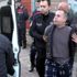 Akılalmaz olay! Birlikte yaşadığı kadını rehin aldı, 'Konavirüslüyüm, hepinize bulaşsın' diyerek polise tükürdü Akılalmaz olay! Birlikte yaşadığı kadını rehin aldı, 'Konavirüslüyüm, hepinize bulaşsın' diyerek polise tükürdü