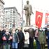 Çiğli'de Çanakkale Zaferi'nin anısına Atatürk heykeli açılıdı Çiğli'de Çanakkale Zaferi'nin anısına Atatürk heykeli açılıdı