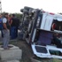 Mersin'de tarım işçilerini taşıyan minibüs devrildi: 23 yaralı