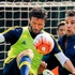 Van Persie sağa! Van Persie sağa!