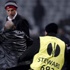 Bilic'e taraftar tepkisi! Sahaya girdi Bilic'e taraftar tepkisi! Sahaya girdi
