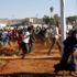 Kenya’da ortalık karıştı… Havalimanında grevciler polisle çatıştı Kenya’da ortalık karıştı… Havalimanında grevciler polisle çatıştı
