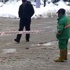 İşçinin koluna şeridi bağlayıp beklettiler