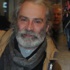 Haluk Bilginer bir yerlerden dönerken… Haluk Bilginer bir yerlerden dönerken…