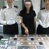 Kadın kaçakçı 102 iPhone ile yakalandı