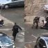 Fransa bu görüntüyü konuşuyor! Önce sivil polis, ardından üniformalılar dövdü