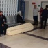5 dakika arayla ölen çiftin cenazeleri tabutla defnedildi 5 dakika arayla ölen çiftin cenazeleri tabutla defnedildi