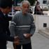 Bir tomar parayla gezen yaşlı, polisi alarma geçirdi... Gerçek daha sonra ortaya çıktı