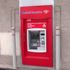 ATM'ye para koyan görevli içinde mahsur kaldı ATM'ye para koyan görevli içinde mahsur kaldı