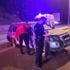 Alkollü sürücü uygulama noktasına daldı, polisler canını zor kurtardı