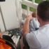 Kafası balkon demirine sıkışan çocuk itfaiye ekiplerince kurtarıldı