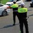 Trafik uygulamasında polise rüşvet teklifi: Ruhsatın içine 100 TL koydu! Trafik uygulamasında polise rüşvet teklifi: Ruhsatın içine 100 TL koydu!
